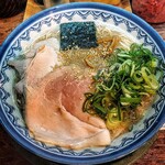 博多とんこつ 天神旗 - 本博多ライト(税込￥1,000)