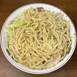 ラーメン二郎 - 小らーめん（豚2枚）・ニンニク・アブラ・ベニ・アレ（魚粉）