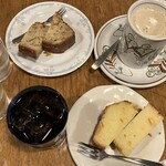 七つ森 - ケーキ2種とアイスコーヒー／ミルクコーヒー