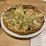 Shinshu Soba Miyoshiya - Shinshu Miso Sauce Pizza (with 3 types of mushrooms, green onions, and bacon) from the Soba Restaurant