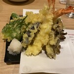 Shinshu Soba Miyoshiya - Assorted Tempura Platter