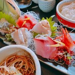 快飛 - お刺身御膳 2,178円(税込) の刺身