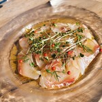 ファーマーズ ピッツェリア ドン ファーム - 今日のカルパッチョはオナガダイ
