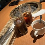 安楽亭 - ドリンク準備