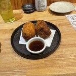 カミヤ酒場 - 気まぐれコロッケ(中身はホタテ入りクリームコロッケ)