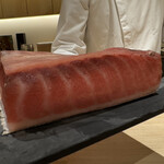 鮨 こん藤 - 2週間乾燥熟成させたマグロ（青森・大間）