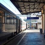 EATALY - この列車は定刻に到着！！