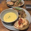 ノイカフェ 箕面船場本店