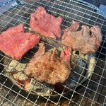 炭火焼肉 匠 - 生タンスライス