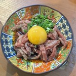 炭火焼肉 匠 - 炙りユッケ