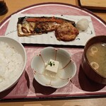 ひものと和めし処 をかし - 