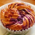 パン香房思惟の森 風庵 - 紫芋パン