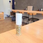 うな賀 - 実山椒。