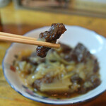 富岡屋酒店 - ひげ鯨大和煮は生姜が効いて美味しいですね