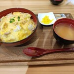たなべのたまごかけご飯 ⾦ちゃん亭 - 