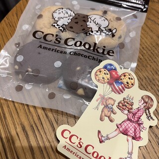 星屑　CHOCOCHIP COOKIE ⑩色違い 口コミ一覧 : CC's Cookie 西武池袋本店 - 池袋/洋菓子 [食べログ]