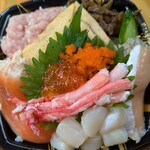 小僧寿し - 料理写真:かに北海ちらし 961円
