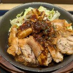 松のやマイカリー食堂 - にんにく醤油の揚げる鶏テキ、アップ