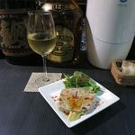 ルフュージュ - 宮古島産のナマリブシのテリーヌと白ワイン