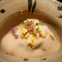 日本料理 晴山 - 春菊、ホタテ、まいたけの胡桃和え