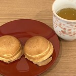 蜂蜜まん本舗 - ドラえもんの鈴みたい　コロコロしとる