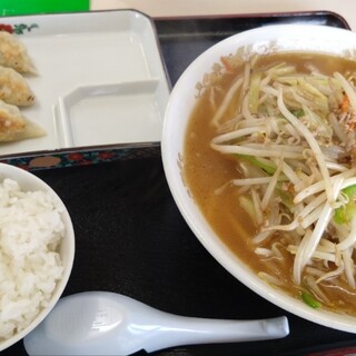 らーめんハウス八珍_0