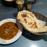 Salaam Curry - チキンティカマサラ〈B-Set：ナン（Nan）・ドリンク（Drink）〉