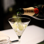 THE COSMOPOLITAN GRILL BAR TERRACE - 