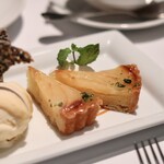 THE COSMOPOLITAN GRILL BAR TERRACE - 