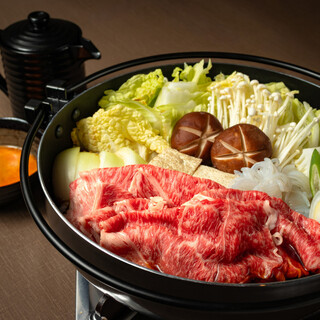 黒毛和牛の本格すき焼きをリーズナブルにご提供