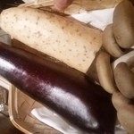 おにく 花柳 - 本日の野菜