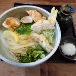 本格手打ちうどん もり - とり天ぶっかけ