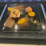 トシ・ヨロイヅカ 東京 - 