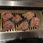 焼肉屋 斗膳 - 