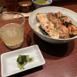 伊勢廣 京橋本店 - 今回のオーダーは焼鳥丼(３本）
