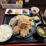 和食処 じなん坊 - 唐揚げ定食