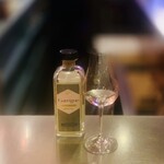TABAC - Garrigue（ガリーグ）Gin：Shot（1760円）