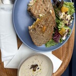 BLUE SIX COFFEE - ツナメリルサンド