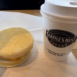 シアトルズベストコーヒー - 料理写真:スクランブルソーセージチーズマフィン(ドリンクセット)560