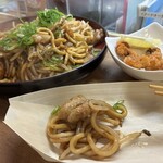 タコとハイボール - 料理写真: