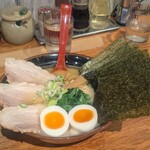 大館家 - スペシャルラーメンの醤油