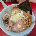 ラーメン山岡家 - 期間限定：白みそとんこつラーメン950円