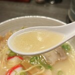 あみ焼き　天びん屋 - 天びん屋の極旨ラーメン、スープリフト！