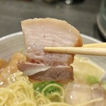 あみ焼き　天びん屋 - 天びん屋の極旨ラーメン、チャーシューリフト！