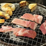 あみ焼き　天びん屋 - 豚(一志ポーク)、焼き焼き！