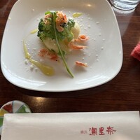 横浜瀬里奈 ステーキドーム - 