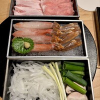 個室和食 東山 東京駅前店 - 三段重に、カニ、野菜、黒豚(´∀｀)
