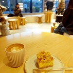 Et -THE CULTURAL COFFEEHOUSE- - 