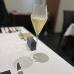 レーヌ デ プレ - 