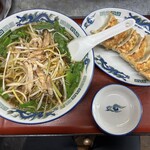 ラーメン中華田 - ニラねぎラーメン＋餃子